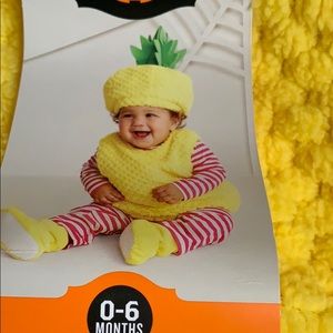Infant  pineapple costume brand new 0-6 months